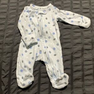 Long sleeve sports onesie